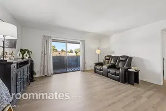 Room for rent in Mesa, AZ $700, condo