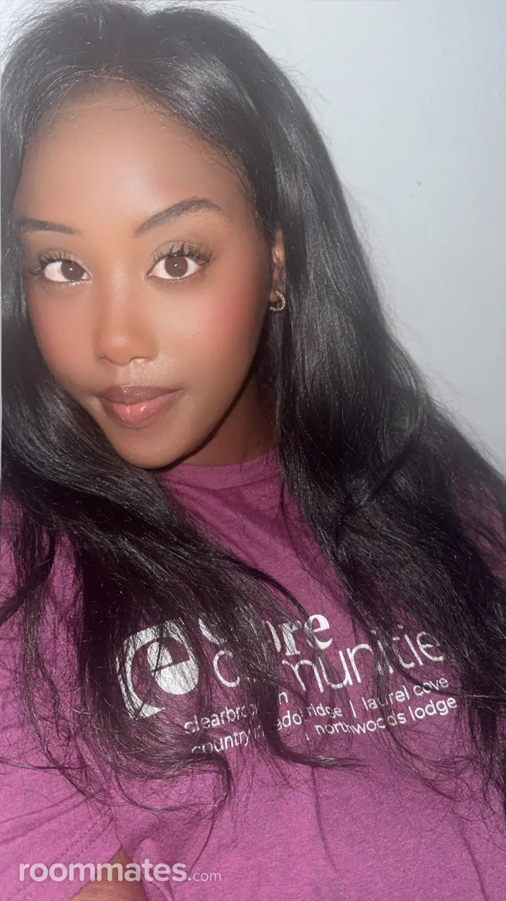 Profile photo 4 of 4