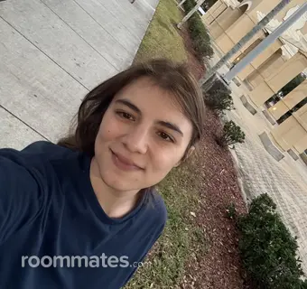 Roommate looking Lake Worth FL, $1000