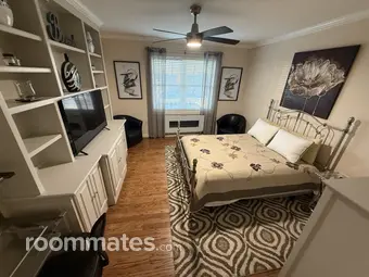 Room for rent in Norfolk, VA $850, condo