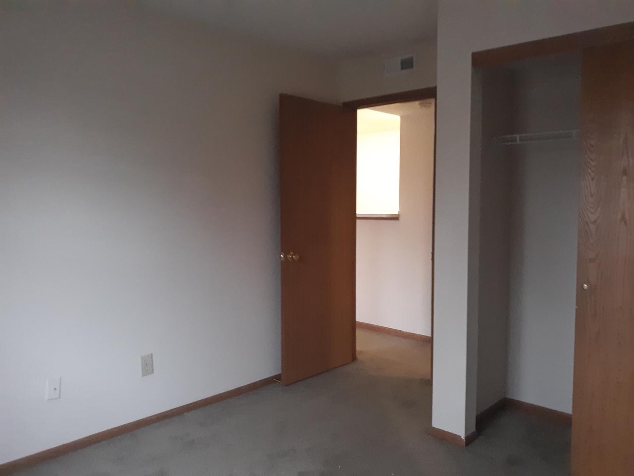 Profile photo 1 of 1