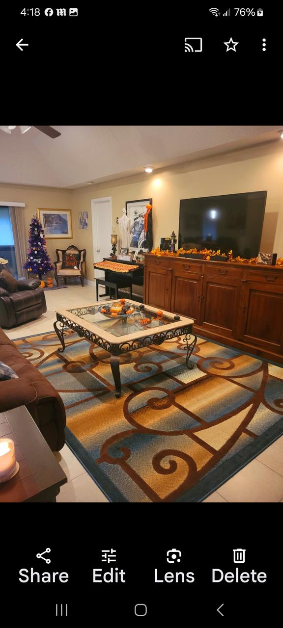 Profile photo 8 of 16