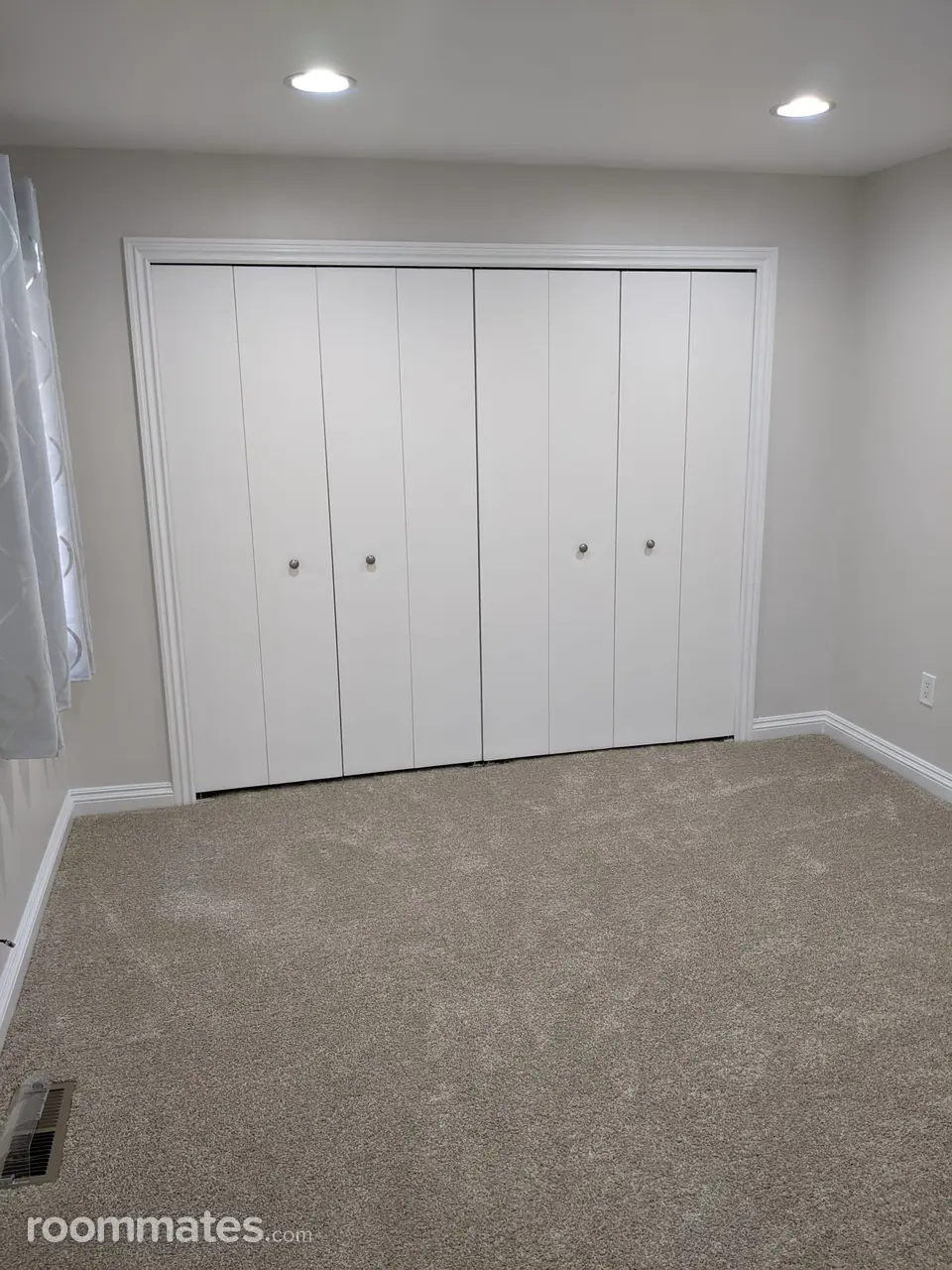 Profile photo 3 of 7