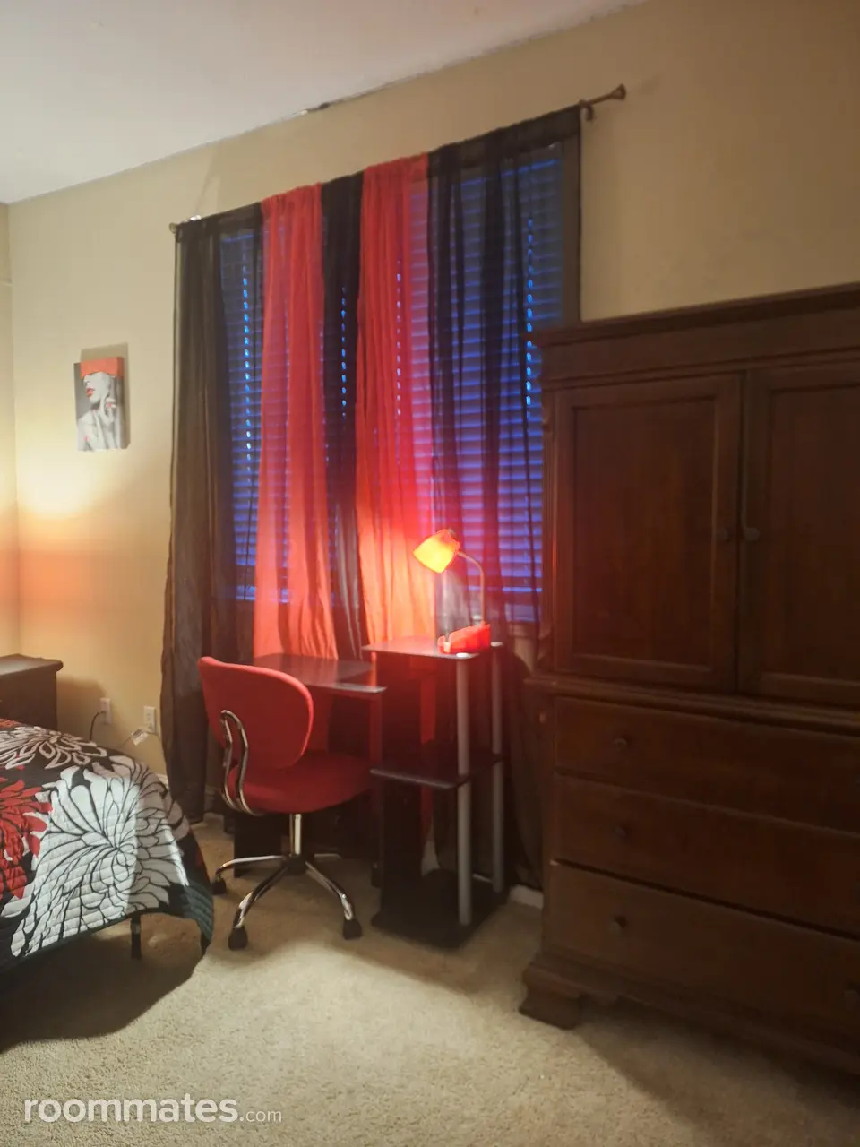 Profile photo 5 of 8