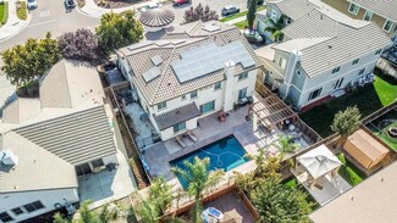 Profile photo 2 of 8