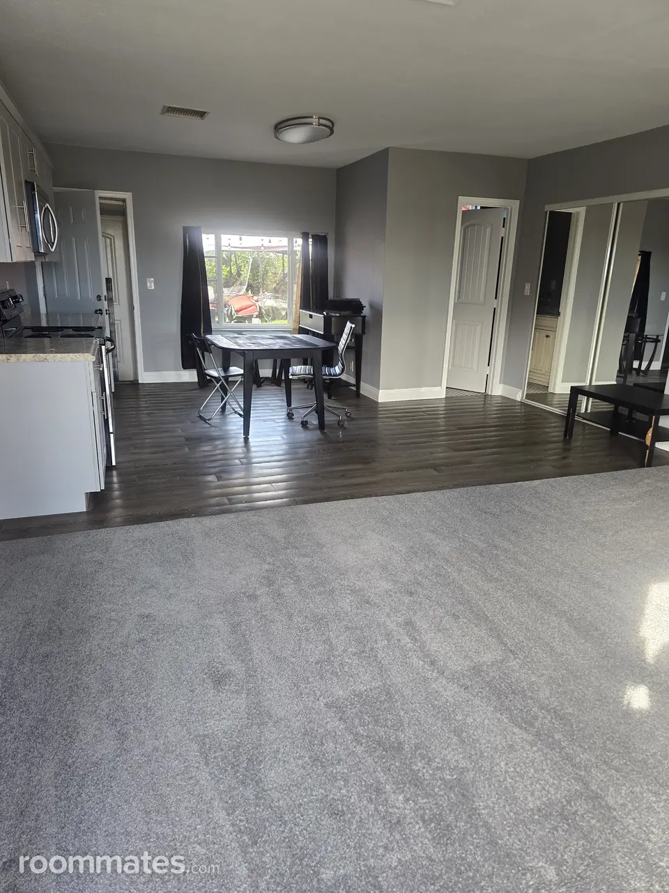 Profile photo 1 of 6