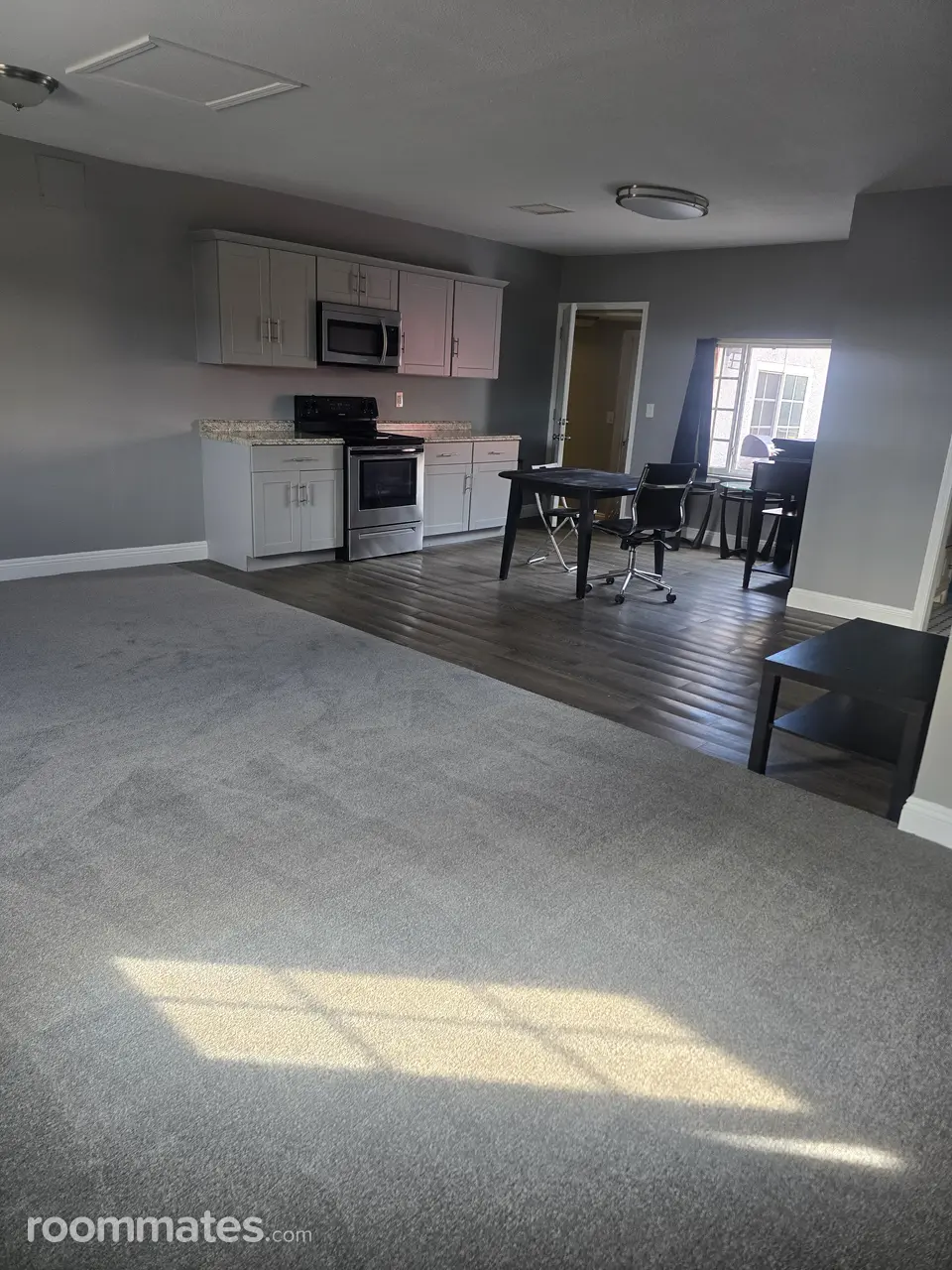 Profile photo 3 of 6