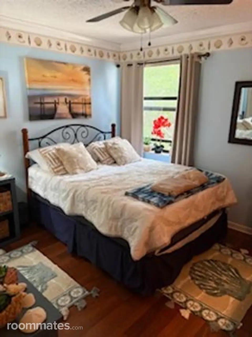 Profile photo 1 of 2