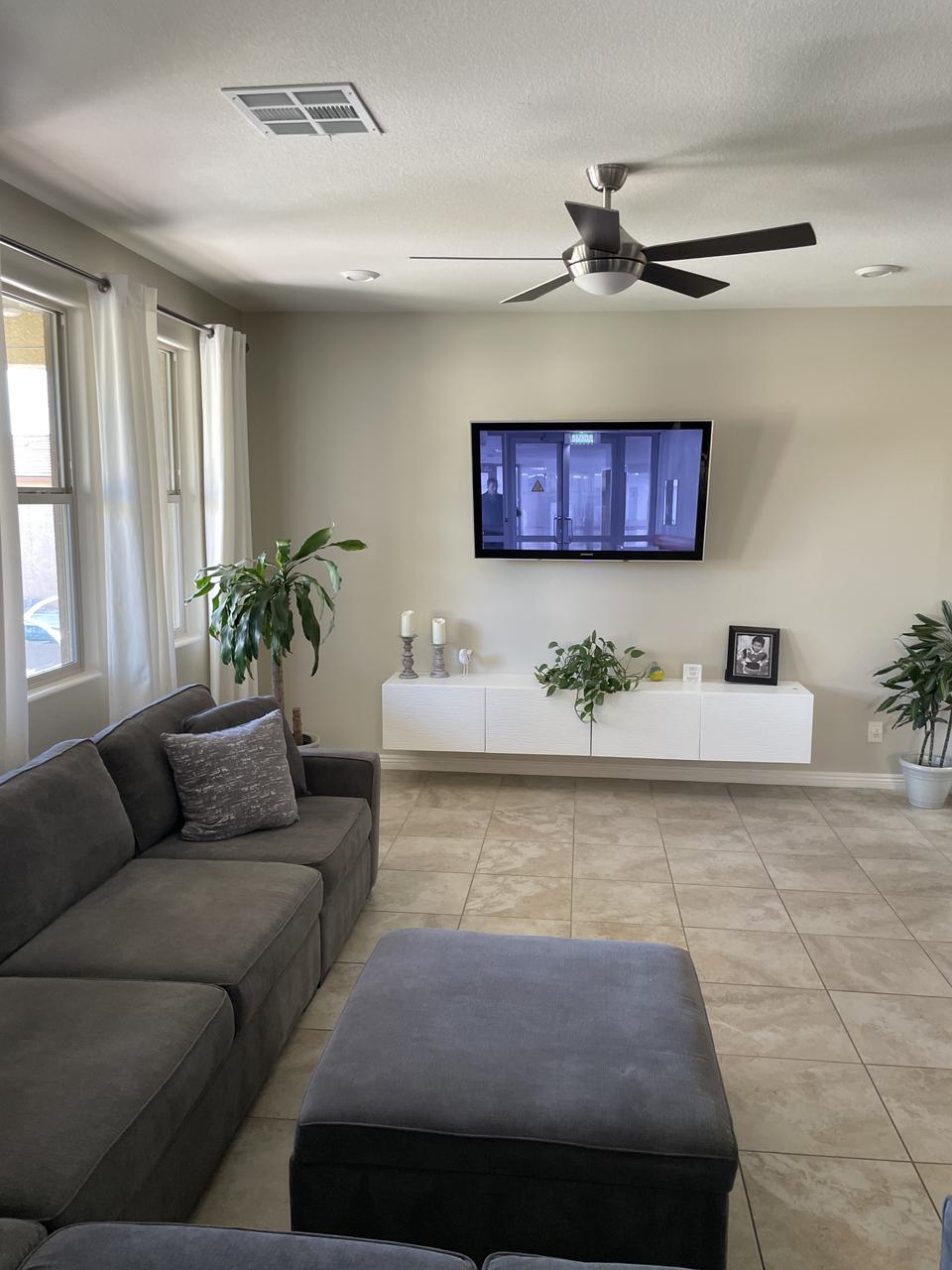 Profile photo 6 of 12