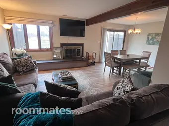 Room for rent in Avon, IN $799, condo