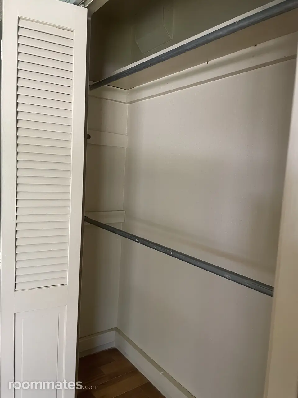 Profile photo 3 of 8