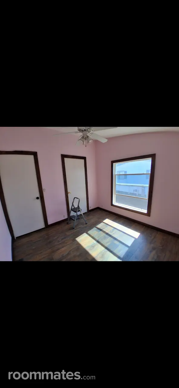 Profile photo 3 of 13