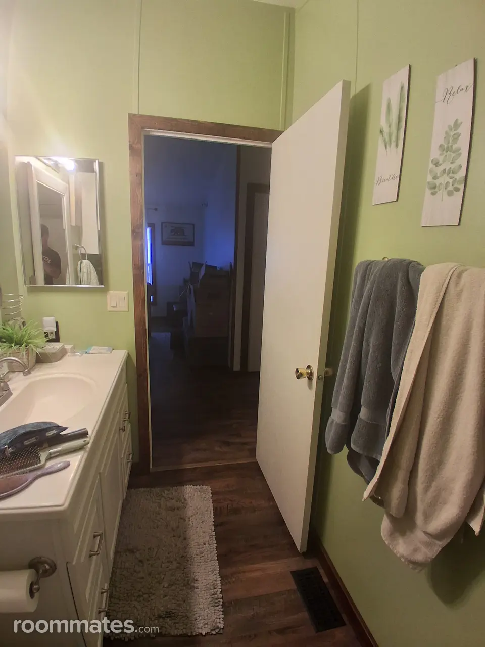 Profile photo 5 of 13