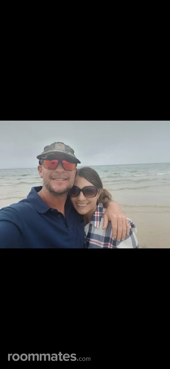 Profile photo 13 of 13