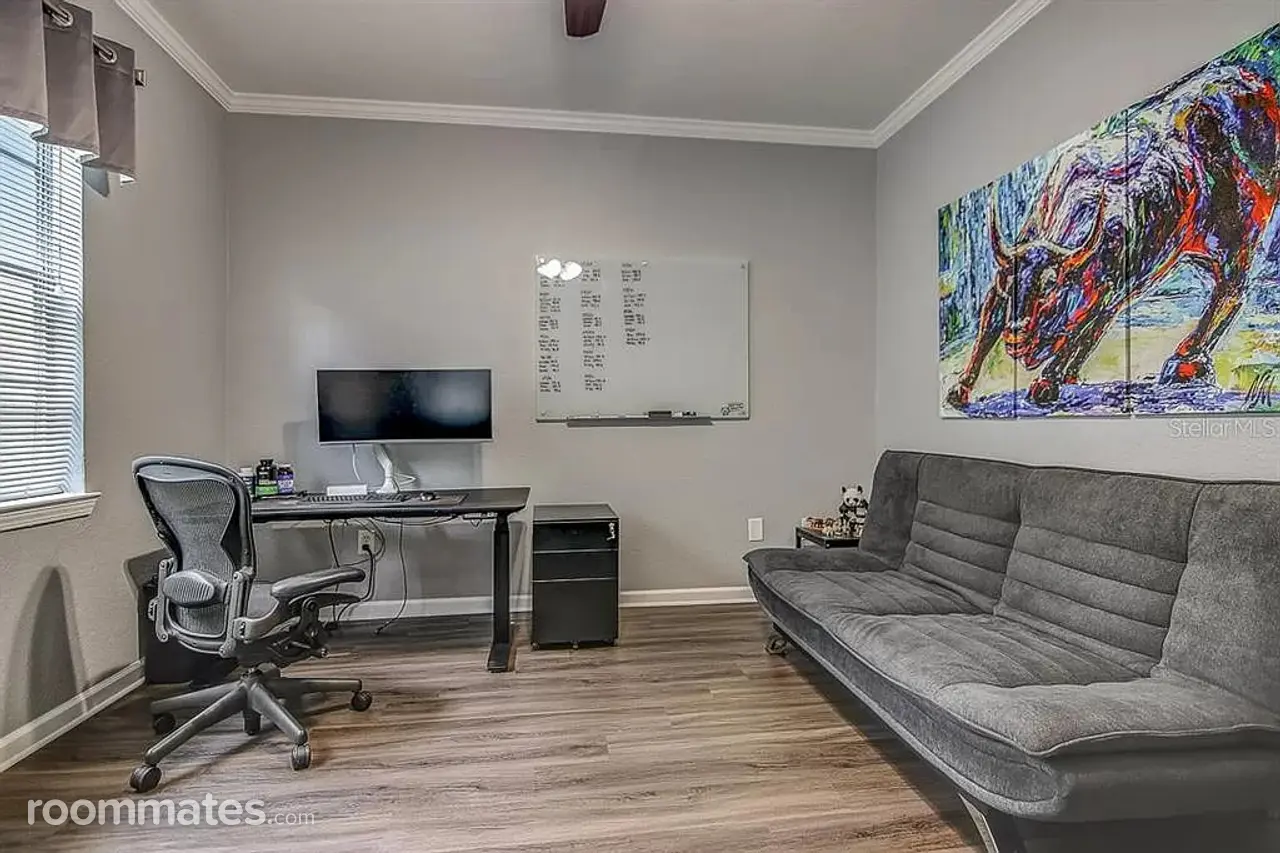 Profile photo 4 of 11