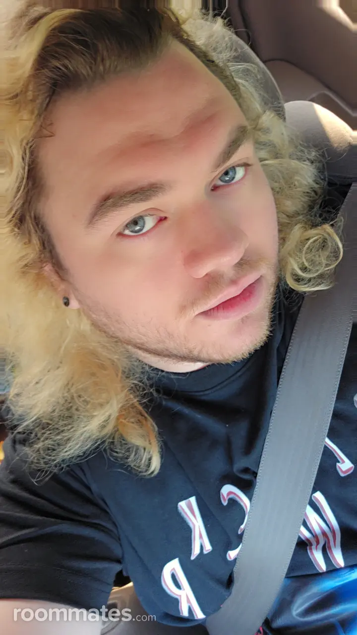 Profile photo 3 of 8