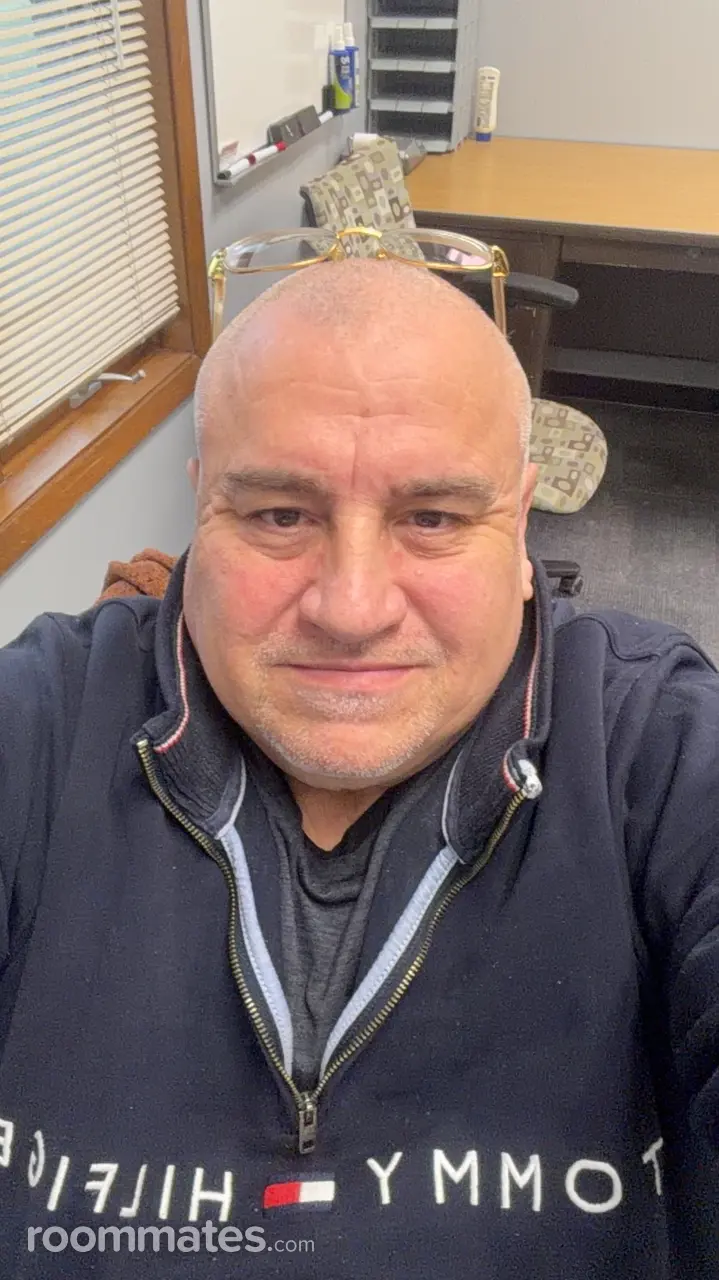 Profile photo 1 of 1