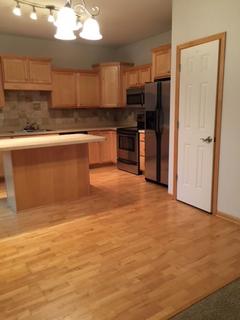 Room for rent in Bloomington, MN $900, townhouse