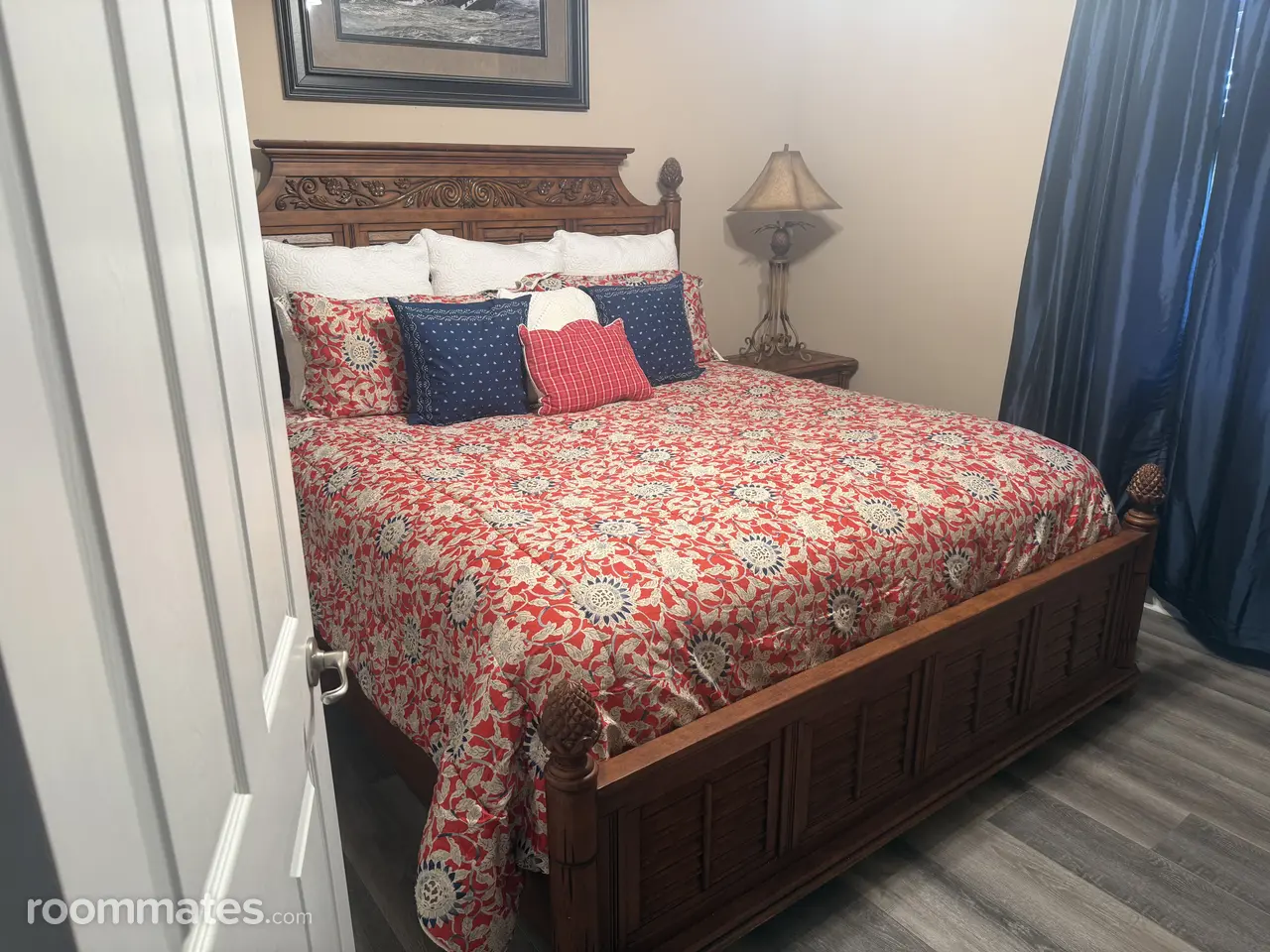 Profile photo 1 of 9