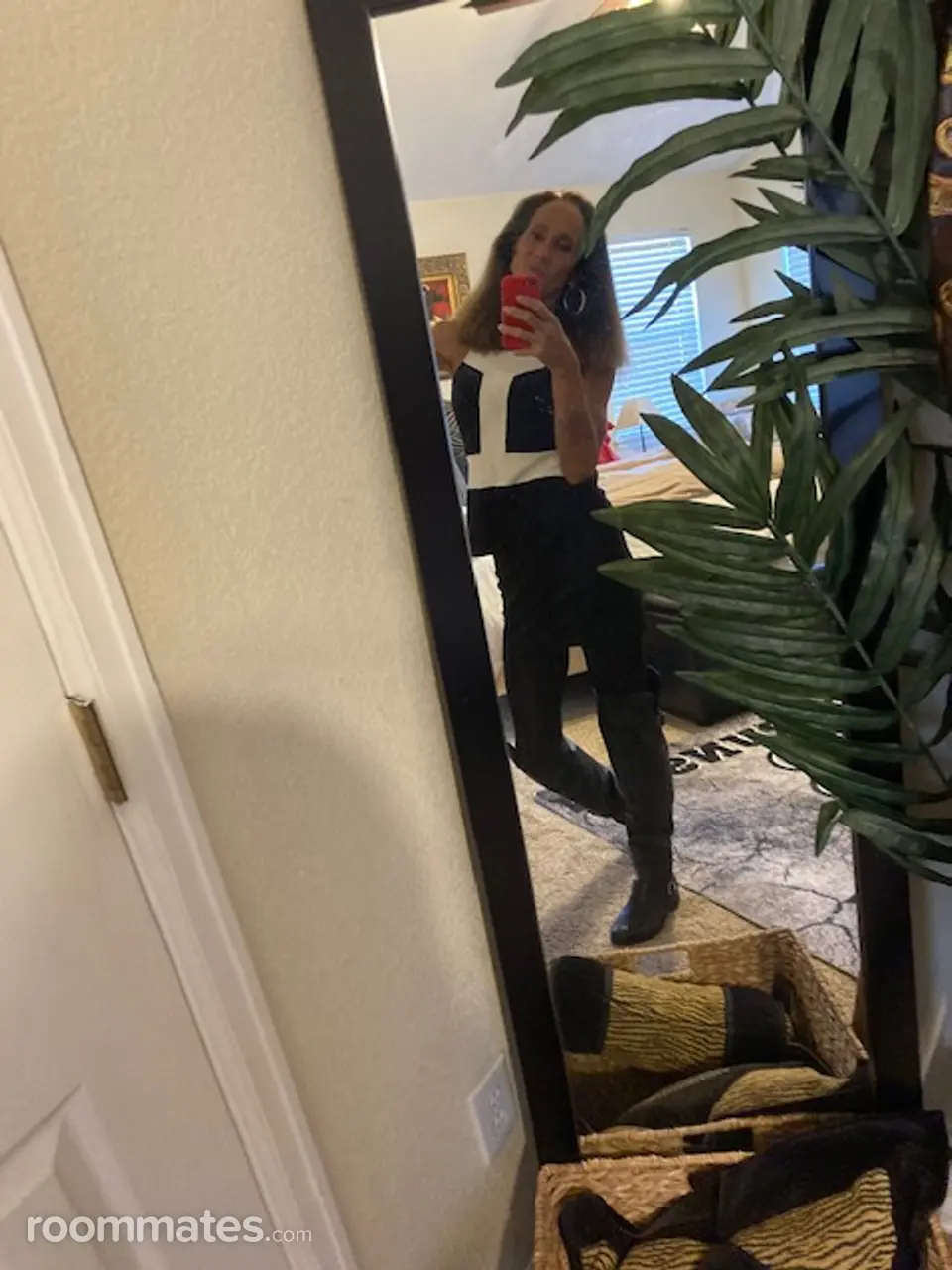 Profile photo 3 of 8