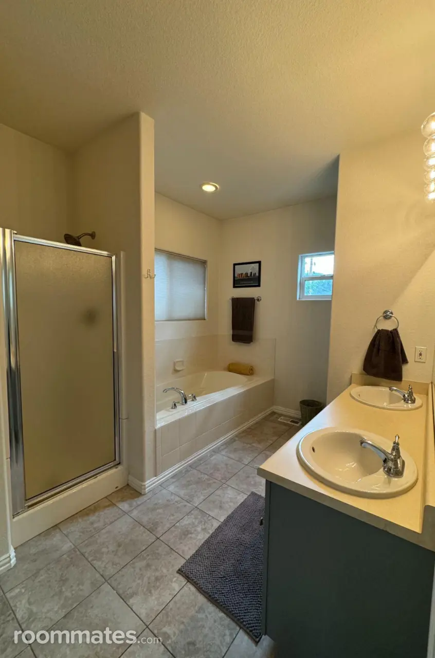 Profile photo 1 of 7