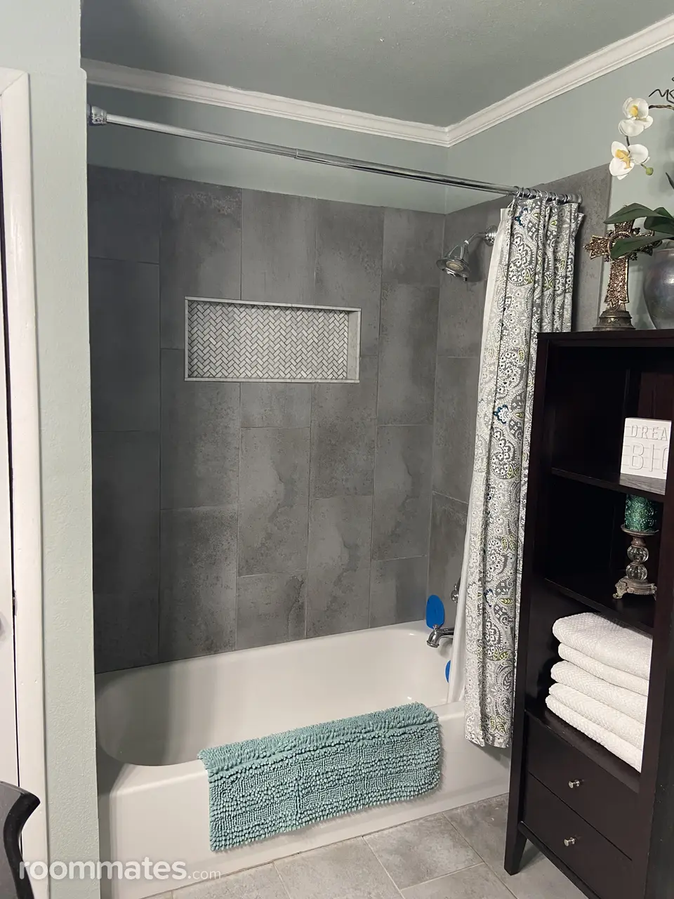 Profile photo 7 of 10