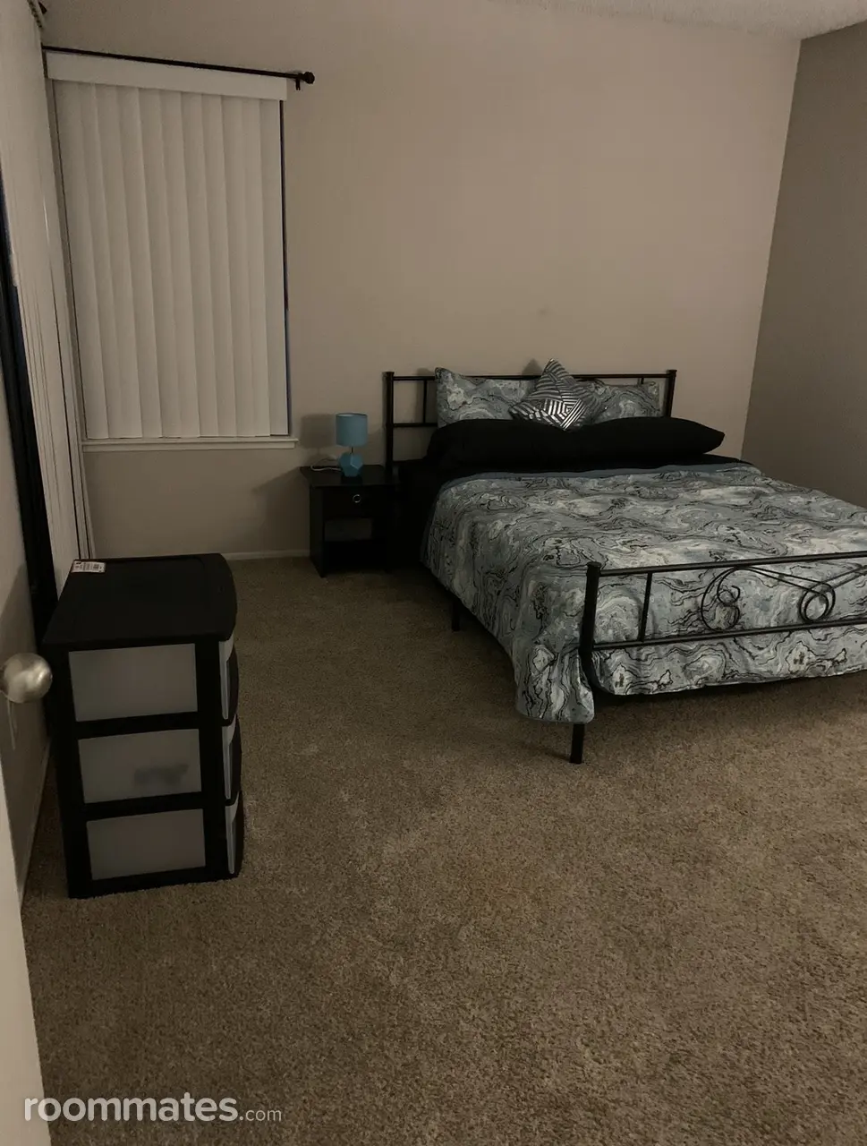 Profile photo 1 of 9