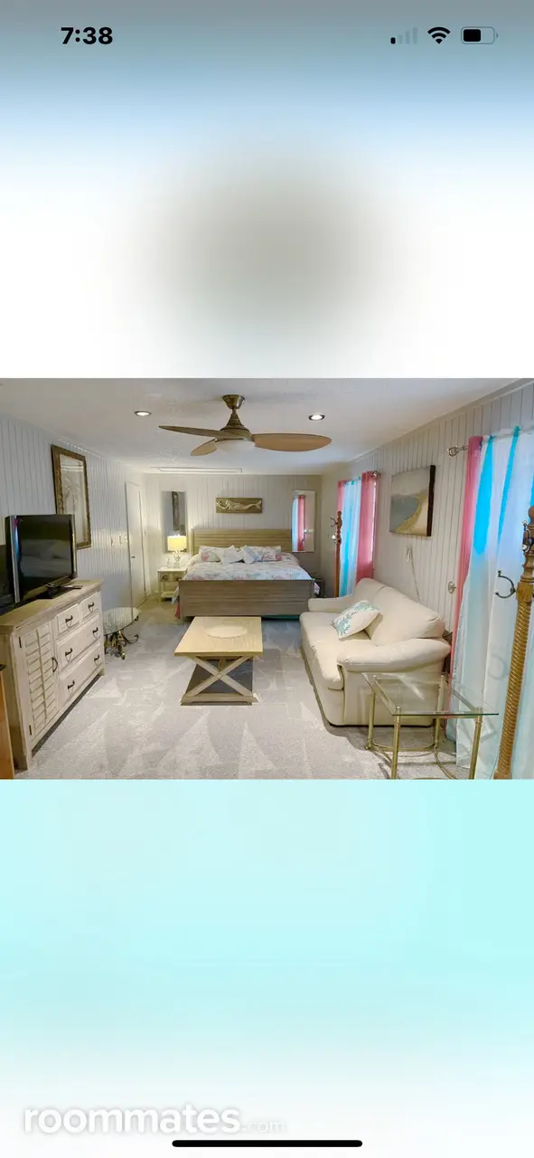 Profile photo 1 of 4