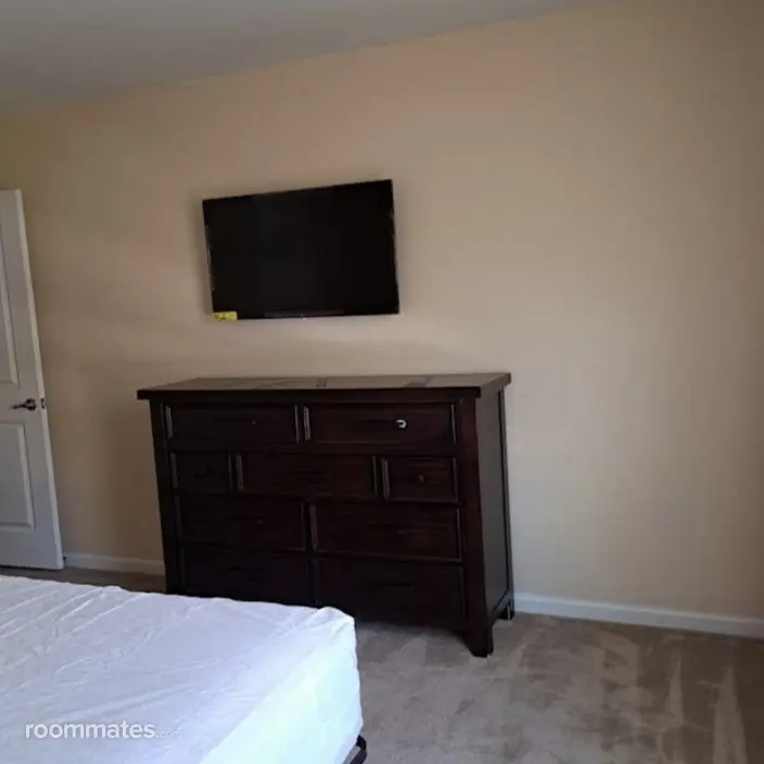 Room for rent in Dover, DE $900, house