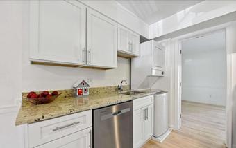 Room for rent in Centreville, Virginia $1100, condo