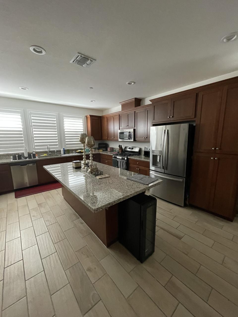 Profile photo 3 of 8