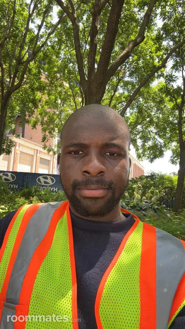 Profile photo 5 of 6