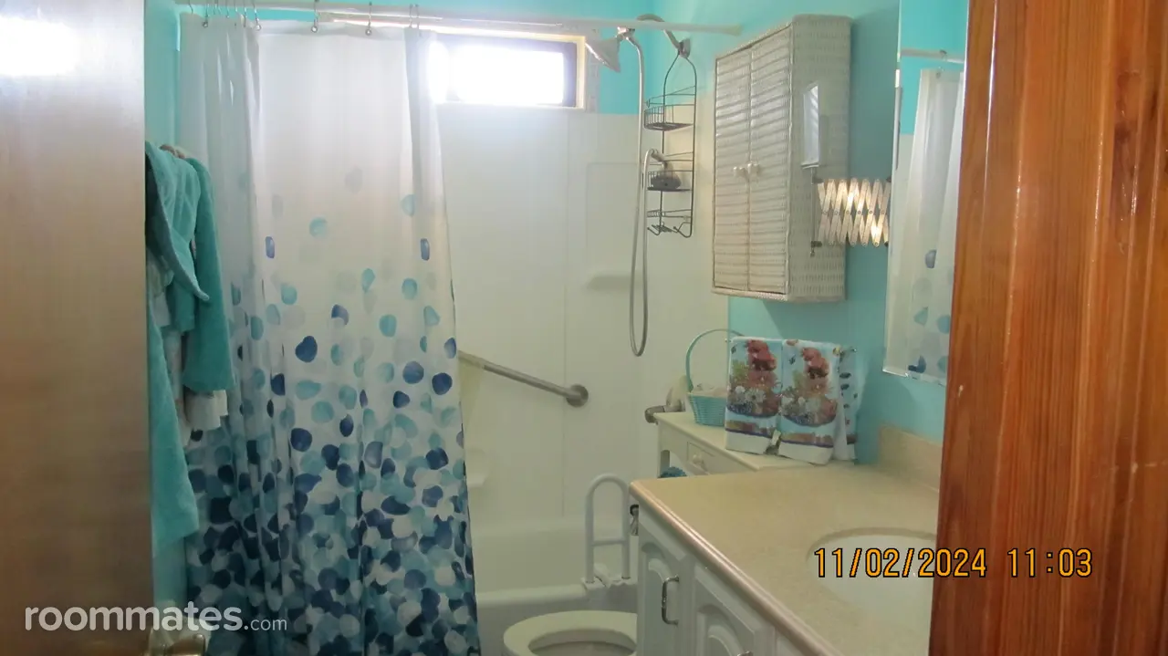 Profile photo 3 of 4