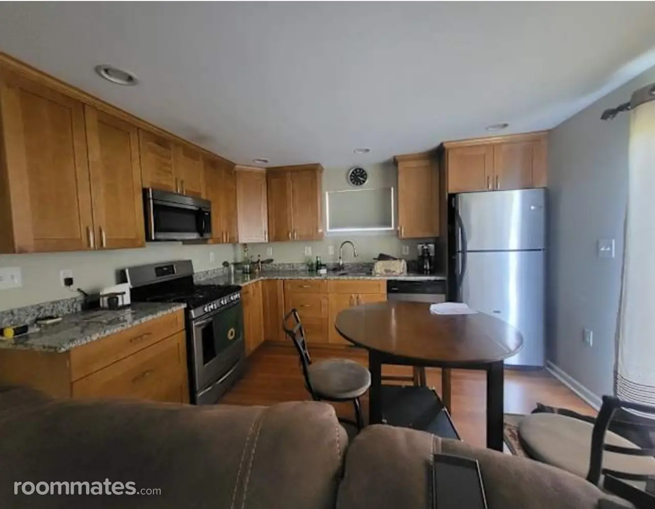 Profile photo 11 of 15