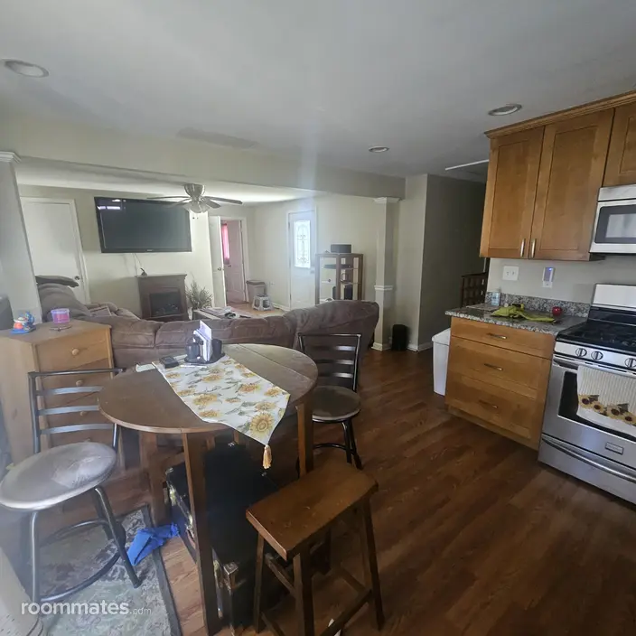 Room for rent in Blackwood, NJ $0, house