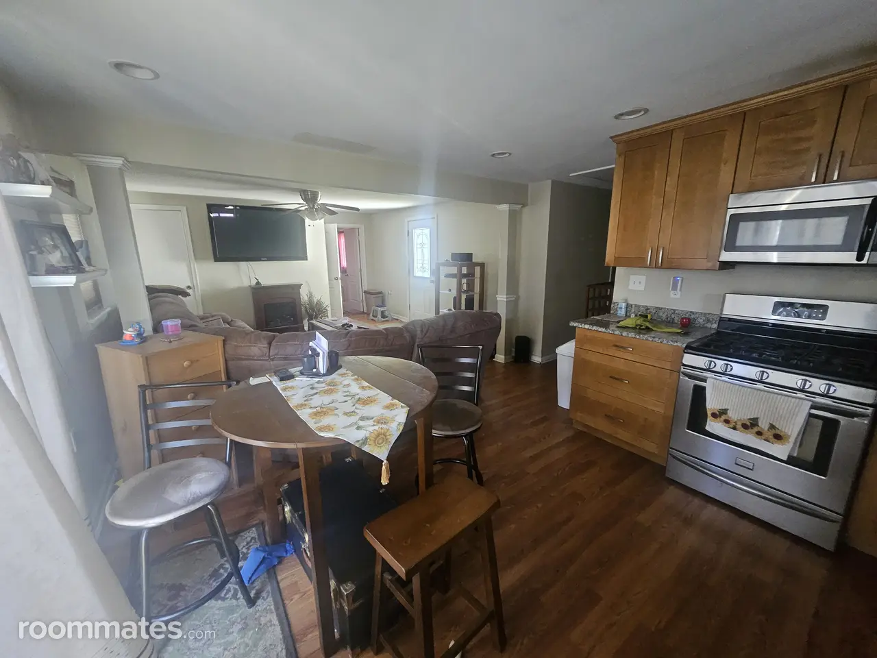 Profile photo 1 of 15