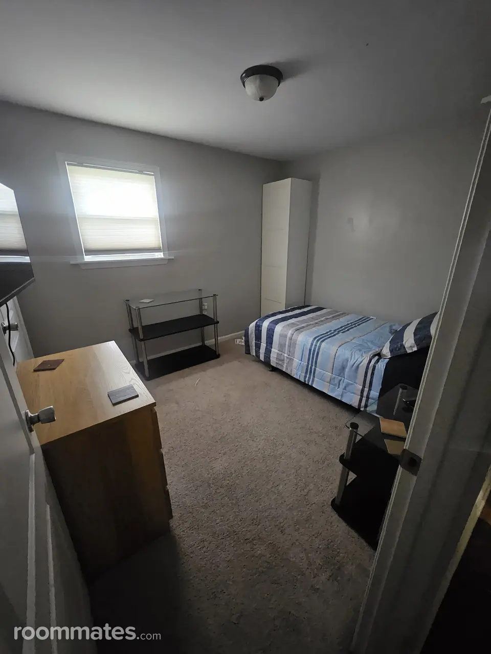 Profile photo 9 of 15