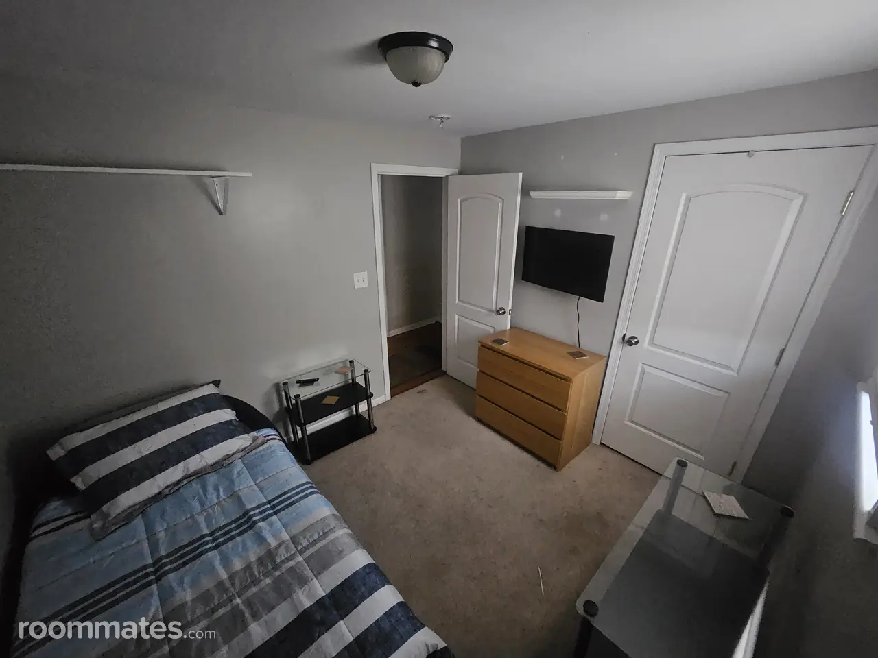 Profile photo 5 of 15