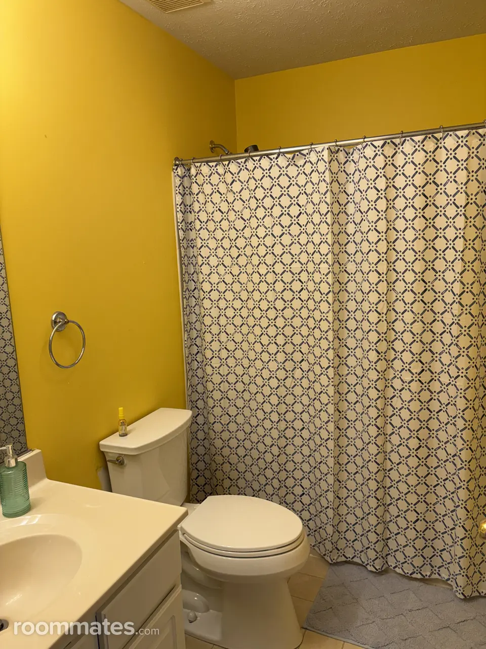 Profile photo 9 of 18