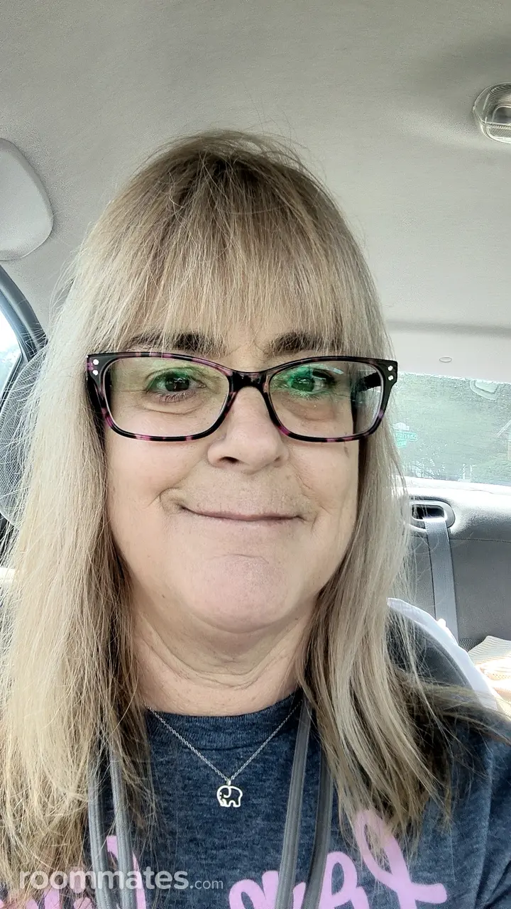 Profile photo 10 of 14