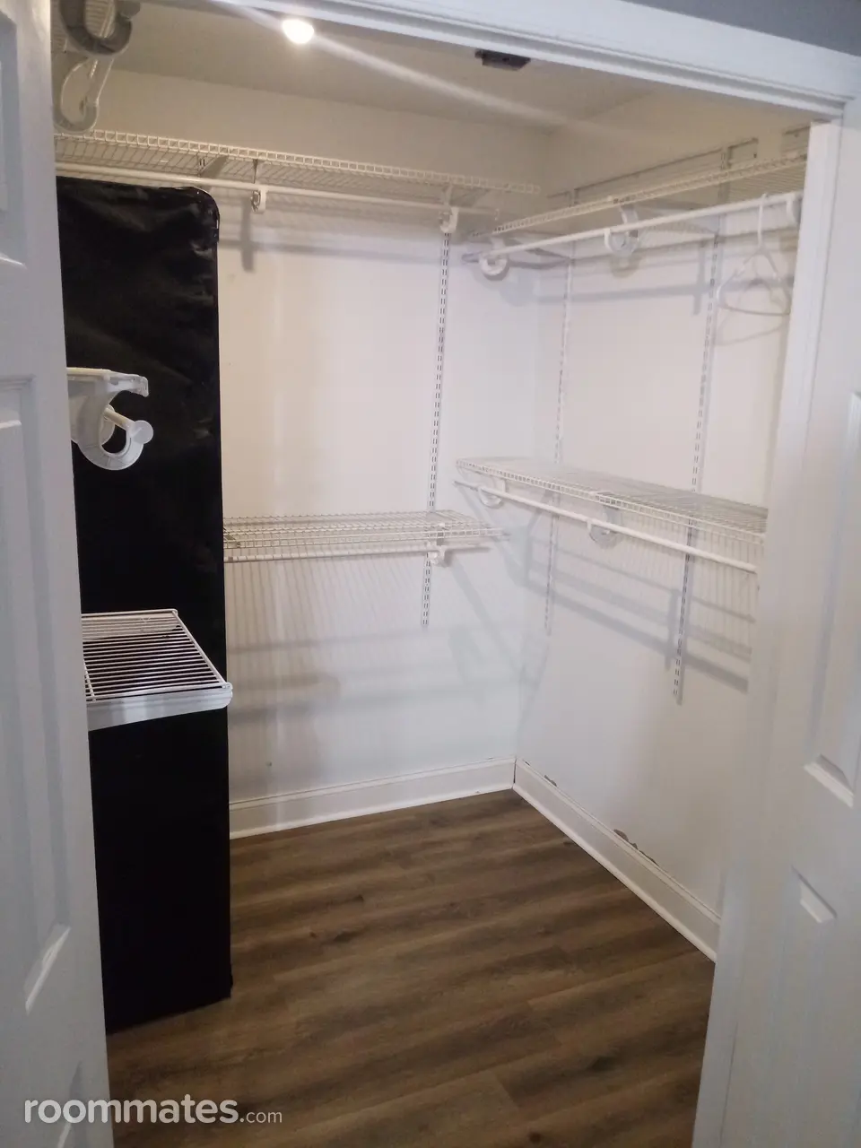 Profile photo 4 of 11