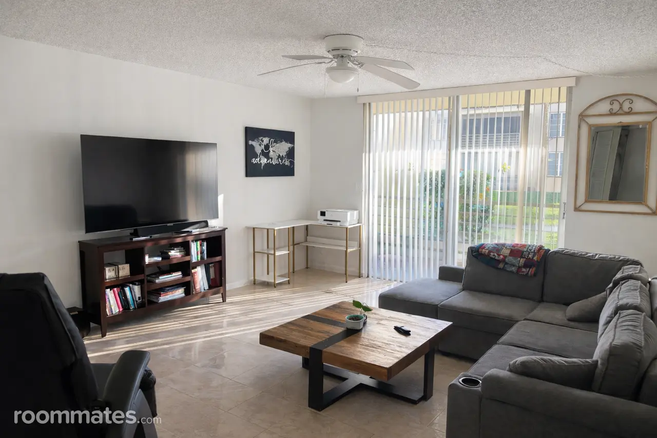 Profile photo 2 of 10