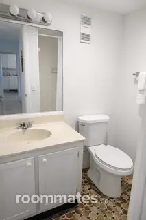 Room for rent in Miramar, FL $1100, condo