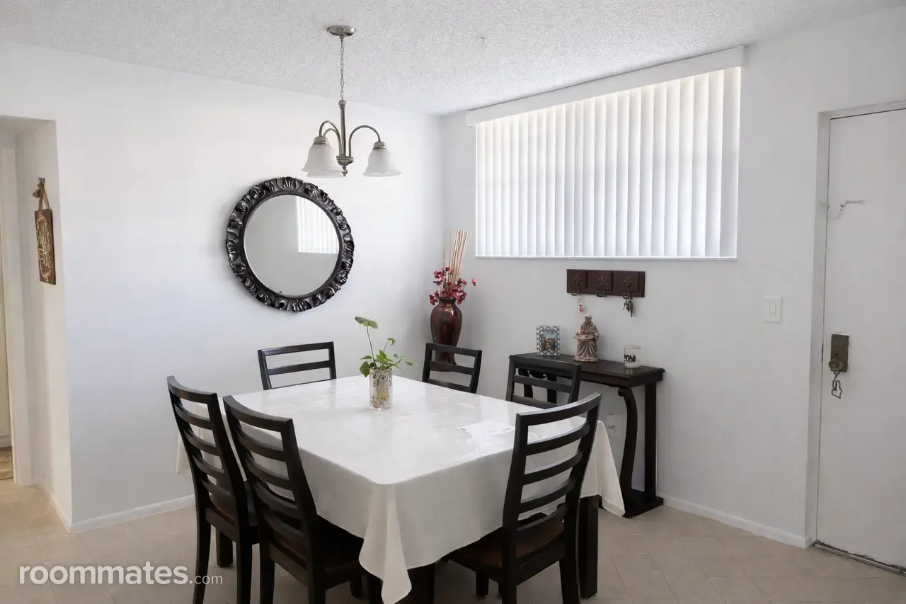 Profile photo 5 of 10