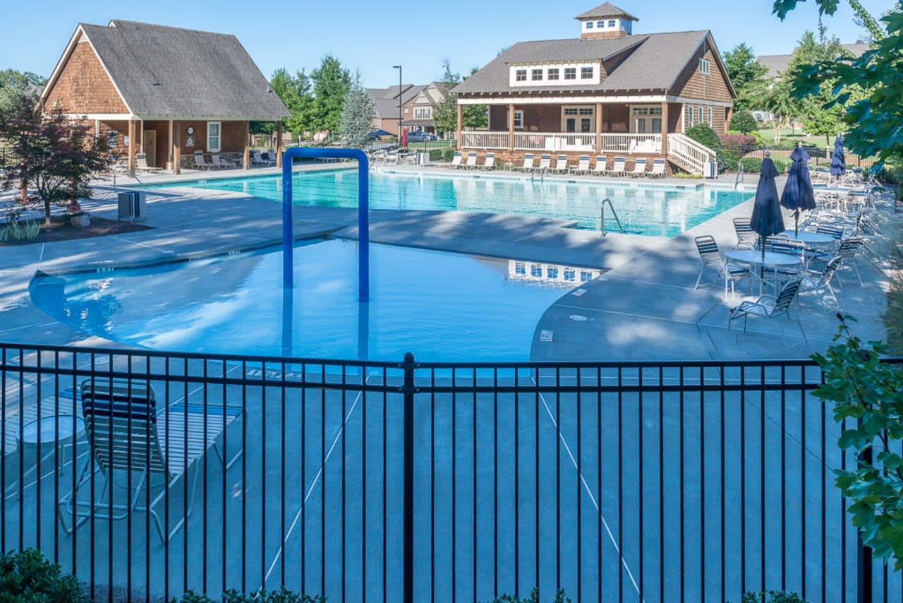 Profile photo 11 of 14