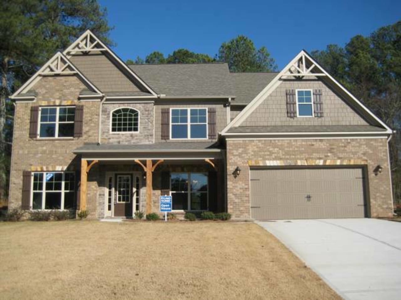 Profile photo 14 of 14