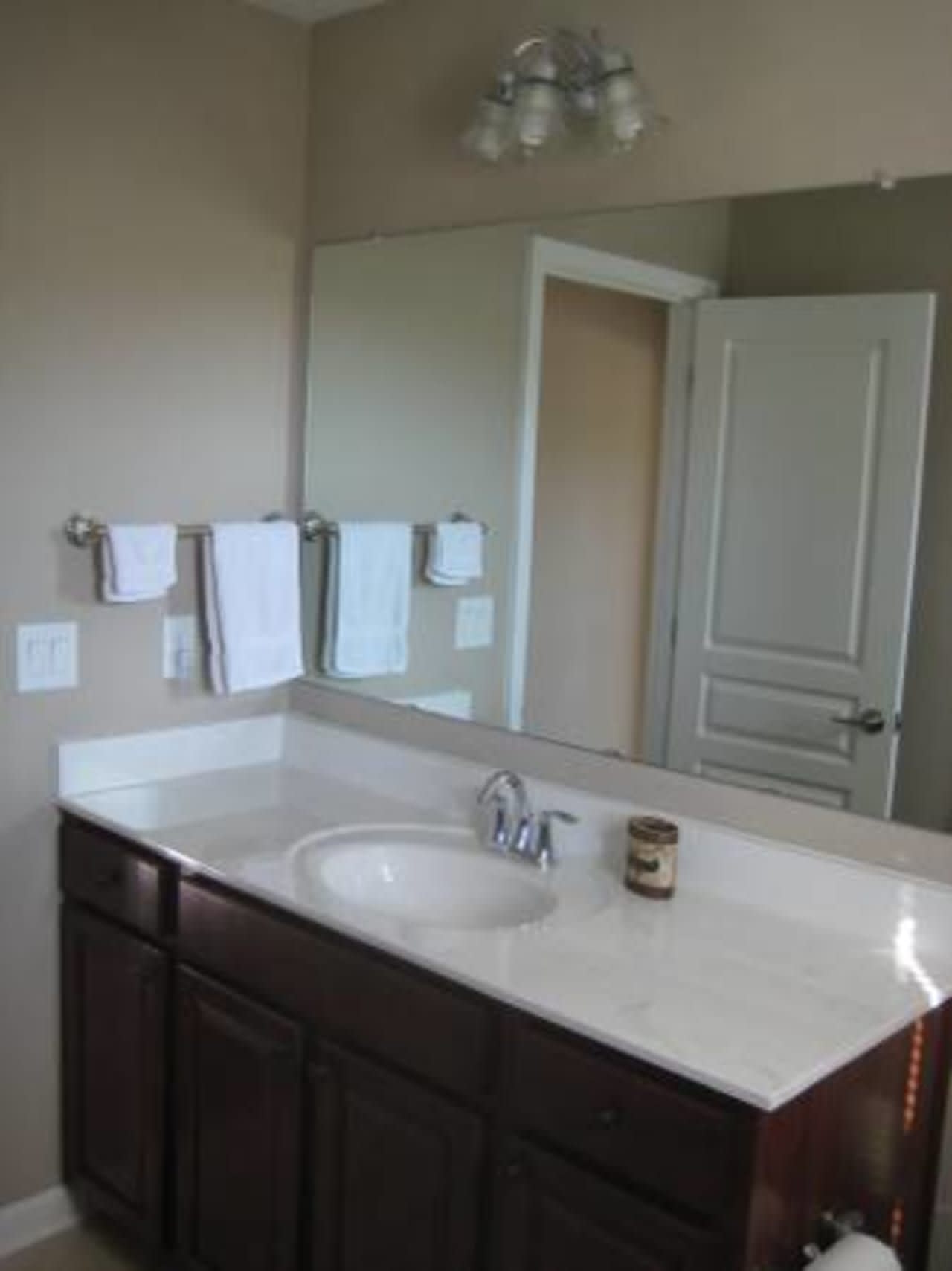 Profile photo 7 of 14