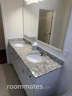 Room for rent in Flowery Branch, GA $1200, house