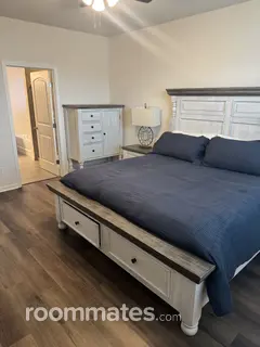 Room for rent in Flowery Branch, GA $1200, house