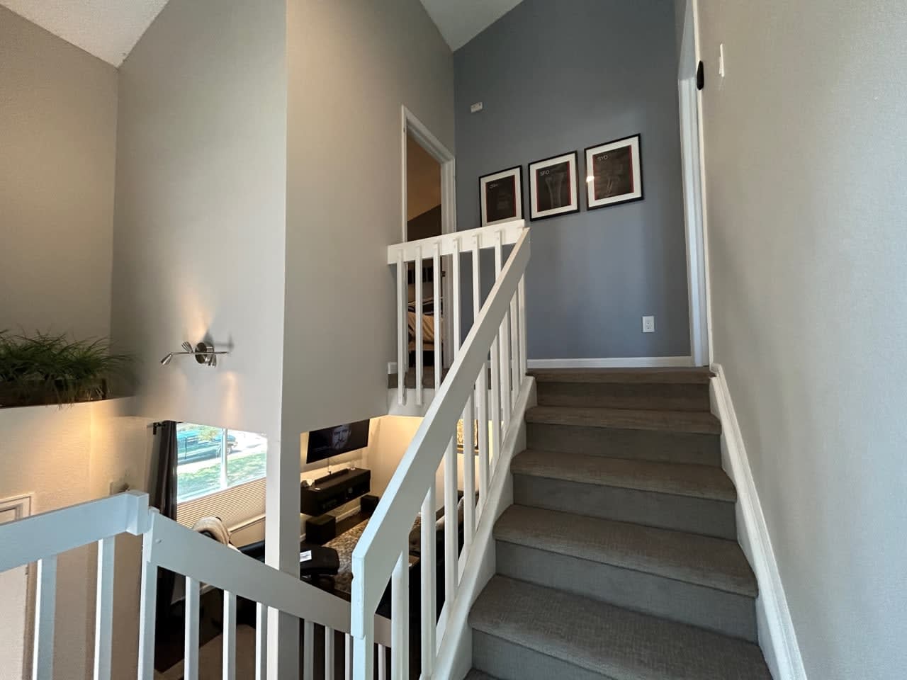 Profile photo 7 of 10